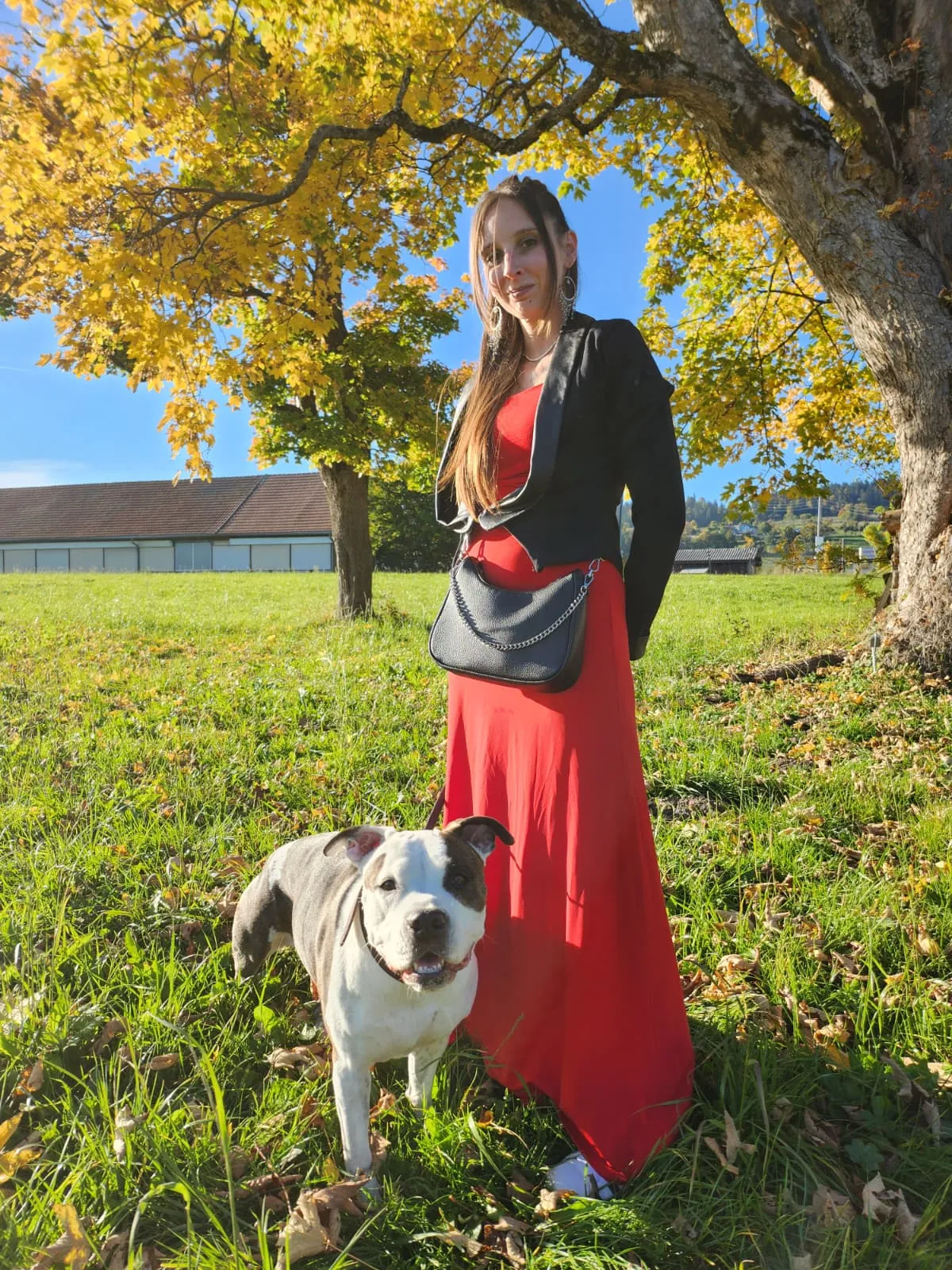 Portrait de Noémie Borel, éducatrice canine diplômée DIC à La Chaux-de-Fonds